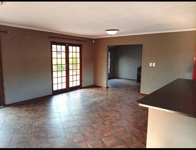 3 BEDROOM HOUSE TO LET IN SUIDHEUWEL